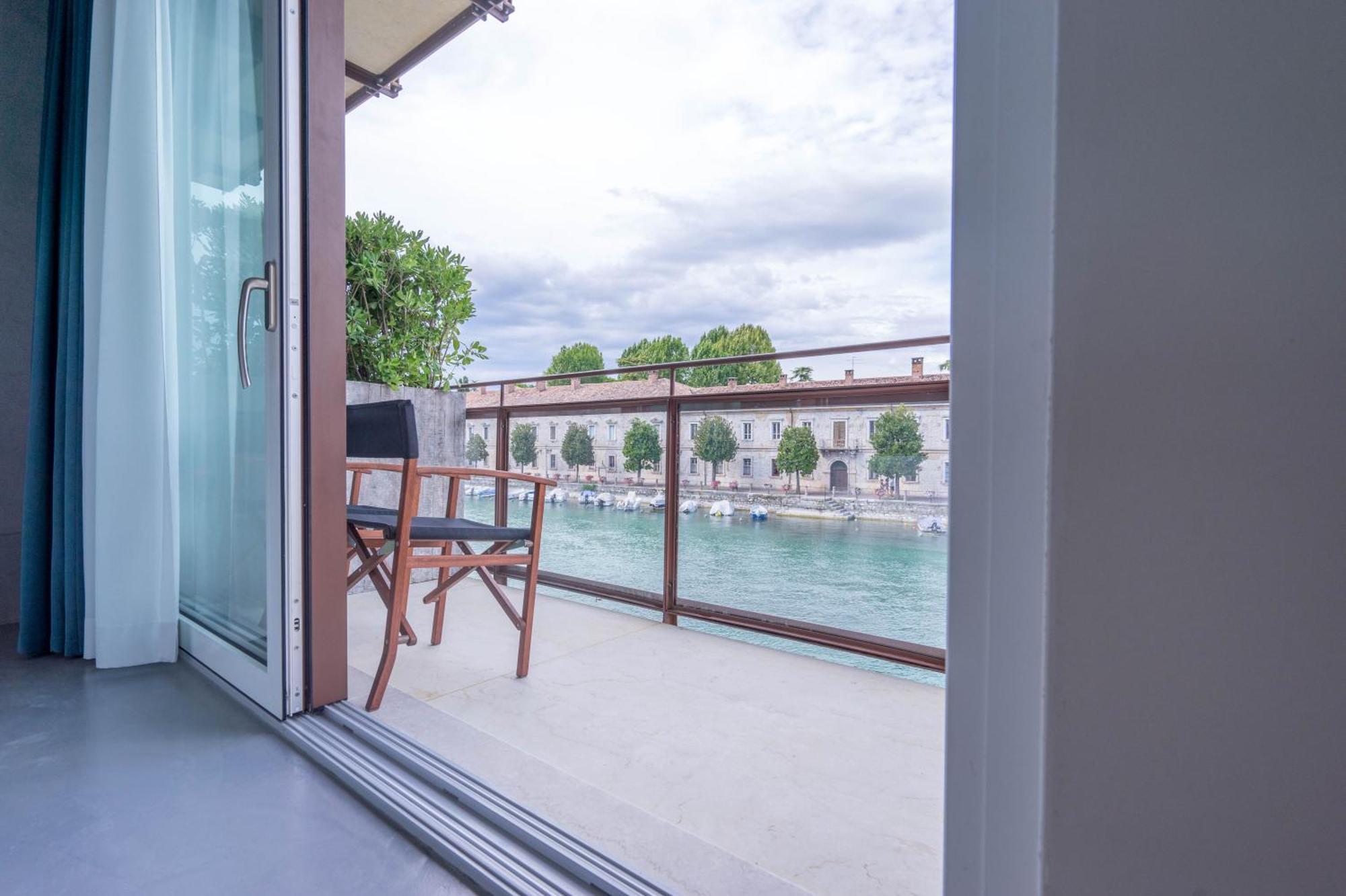 Cabanon Urban Apartments Peschiera del Garda Exterior photo