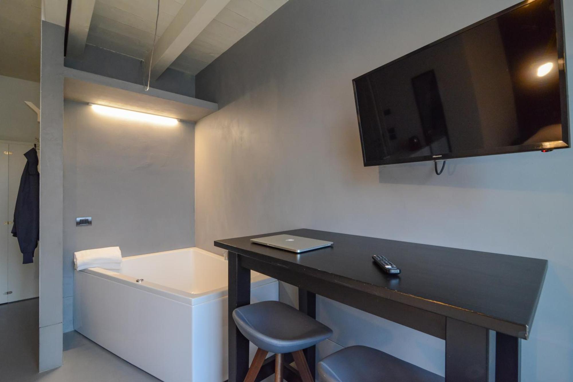 Cabanon Urban Apartments Peschiera del Garda Exterior photo